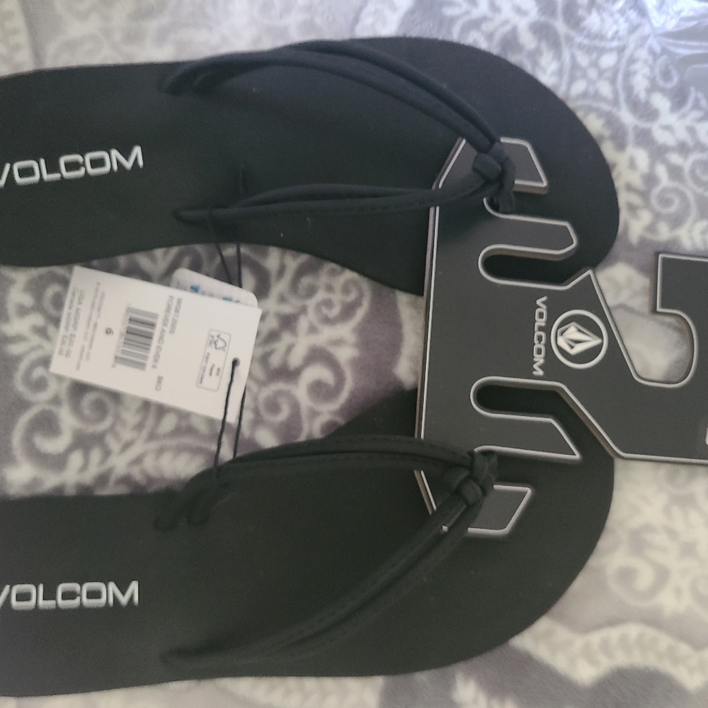 Volcum flip flops